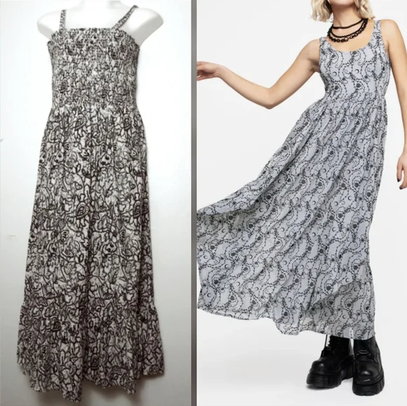 Fashion Bug Dresses | Fashion Bug Whimsigoth Vtg Y2k Floral Strap Tiered Smocked Maxi Dress 1x Black | Color: Black/White | Size: 1x | Malena2909'S Fashion Bug Dresses | Fashion Bug Whimsigoth Vtg Y2k Floral Strap Tiered Smocked Maxi Dress 1x Black | Color: Black/White | Size: 1x | Malena2909'S